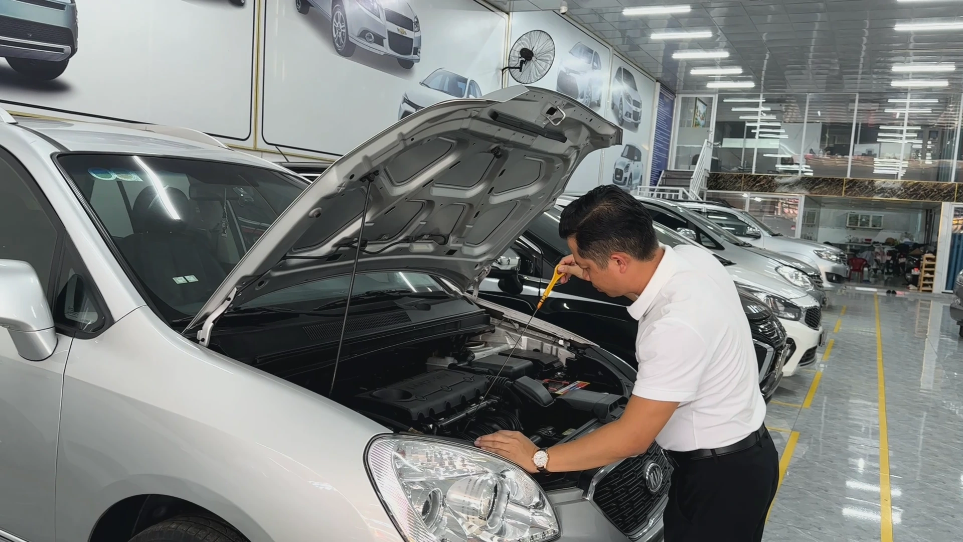 Quy trình thu mua xe cũ chuyên nghiệp tại Oto Bến Cát