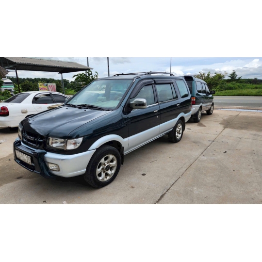 Isuzu Hilander 2004